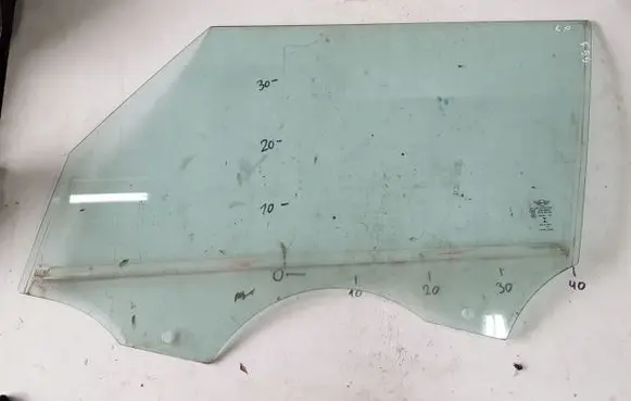 Mini One - Cooper F56 F55 Sliding door window/glass 