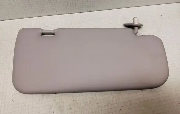 Nissan Primera Sun visor