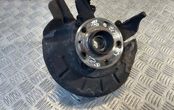 Seat Ibiza IV (6J,6P) Front wheel hub spindle knuckle