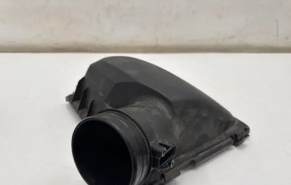 BMW 2 Active Tourer U06 Air filter box cover 9015723