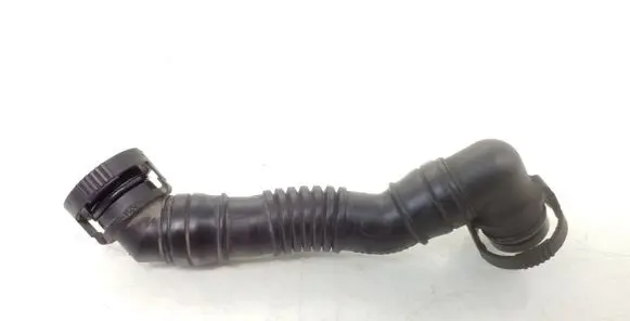 Volkswagen PASSAT B6 Breather hose/pipe 03G103493D VCD446232