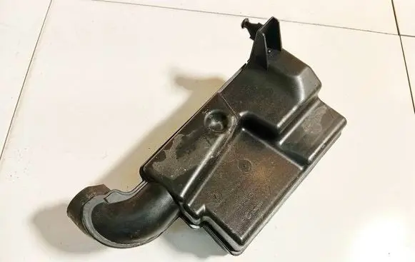 Renault Scenic II - Grand scenic II Intake resonator 8200233761