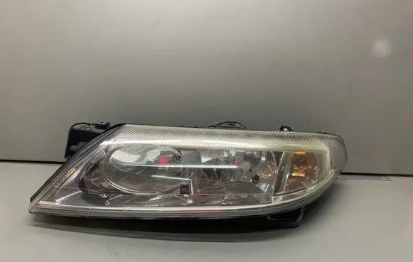 Renault Laguna II Headlight/headlamp 8200002845
