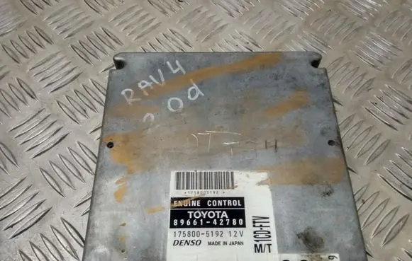 Toyota RAV 4 (XA20) Engine control unit/module 8966142780 1758005192