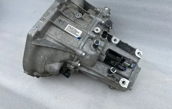 Ford Fiesta Manual 6 speed gearbox H1BR7F096AC H1BR7002AFJ 181022001288