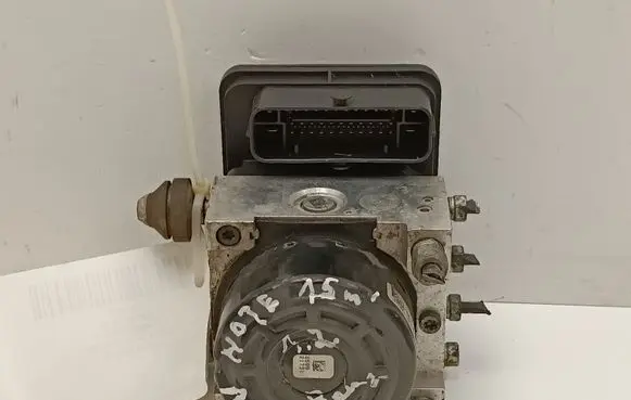 Nissan Note (E12) ABS Pump 476603VU0B