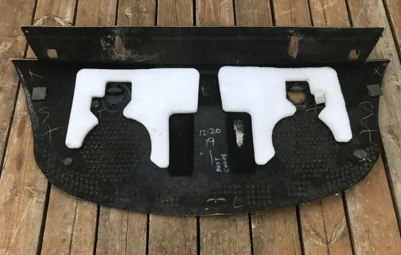 Ford Mustang VI Other trunk/boot trim element FR3B6346668