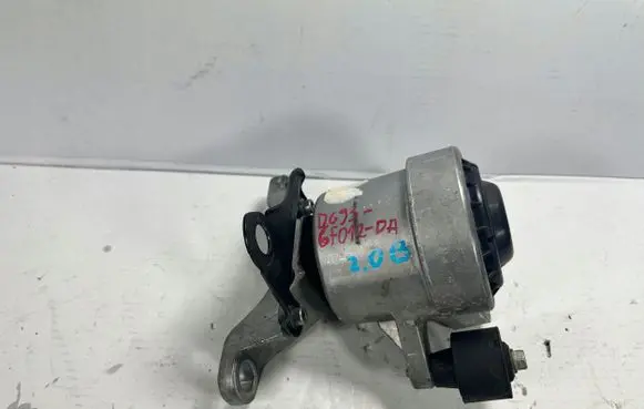 Ford Mondeo MK V Engine mount bracket