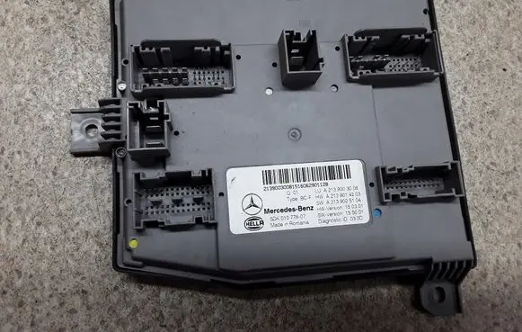 Mercedes-Benz E W213 SAM control unit A2139003008