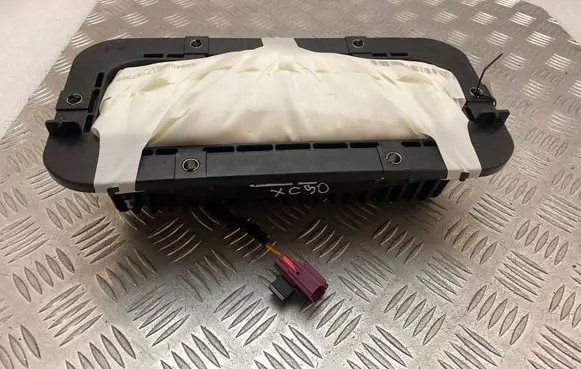 Volvo XC90 Passenger airbag 31351330 P031351330