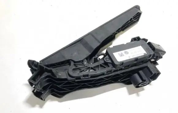 Volkswagen PASSAT B6 Accelerator throttle pedal 1K1721503L 6PV008600-00