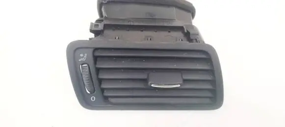 Volkswagen PASSAT B6 Dash center air vent grill 3C1819702E T0024375