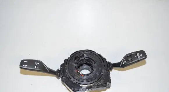 Wiper turn signal indicator stalk/switch