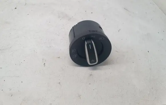 Volkswagen Golf VI Light switch 3C8941431C