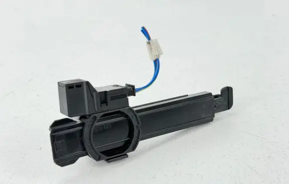 BMW i4 Glovebox shock absorber 6831913