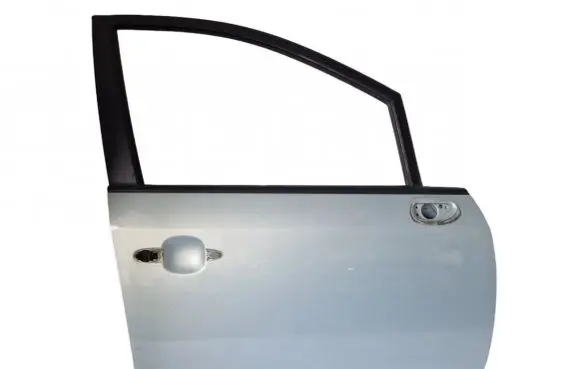 KIA Carens I Front door