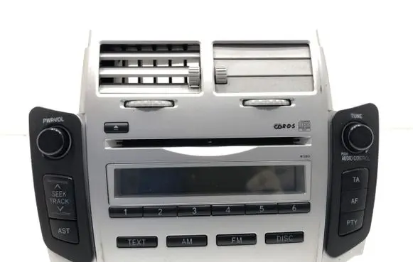 Toyota Yaris Radio/CD/DVD/GPS head unit 861200D200