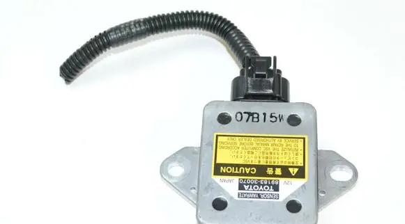 Lexus GS 300 350 430 450H Acceleration sensor 8918330070