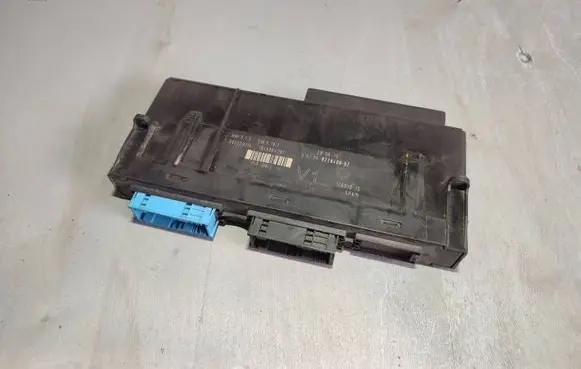 BMW 5 F10 F11 Comfort/convenience module 61359228488 9228488
