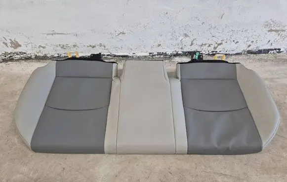 Toyota RAV 4 (XA50) Rear seat 
