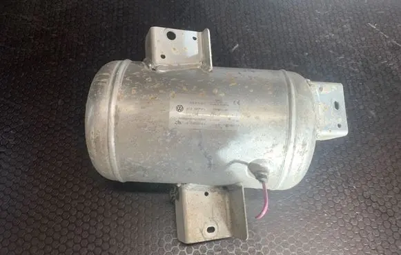 Volkswagen Phaeton Air suspension tank/reservoir 3D0616201 B261707 15158000142