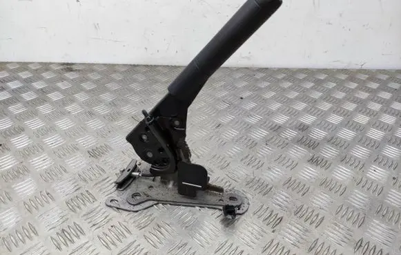 Handbrake/parking brake lever assembly
