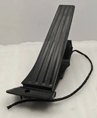 BMW 7 F01 F02 F03 F04 Accelerator throttle pedal 6788632 25916010 2207080321A
