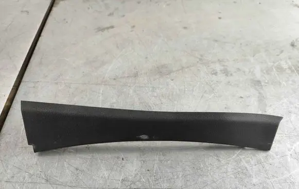 Tesla Model S (A) pillar trim 100251500E