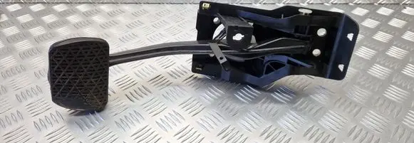 Mercedes-Benz S W220 Brake pedal A2202901119