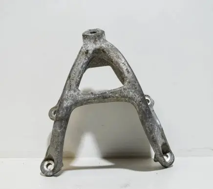 Audi A4 S4 B9 8W Engine mounting bracket 8W0199307F