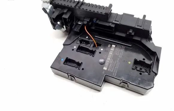 Mercedes-Benz E W212 Fuse module A2129001306