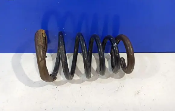 Volvo XC90 Rear coil spring 30645888