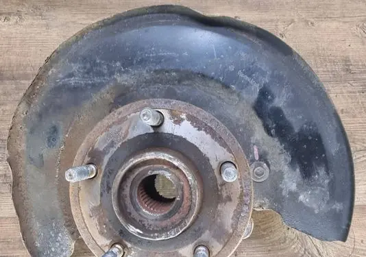 Fiat Freemont Front wheel hub spindle knuckle