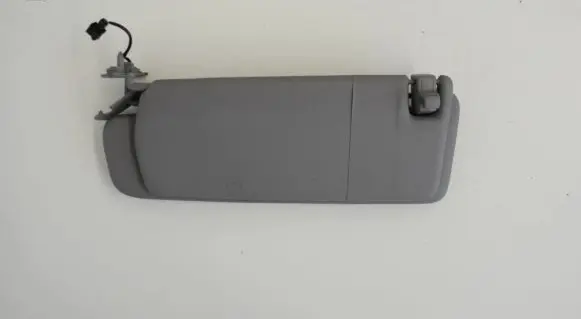 Volkswagen Touareg I Sun visor 7L6857552