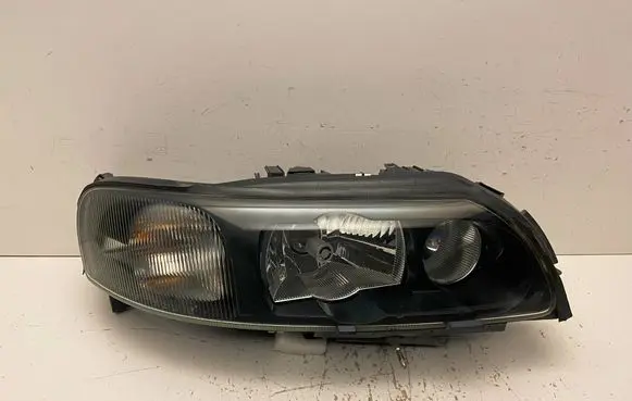 Volvo XC70 Headlight/headlamp 30655906 89008798 25000V