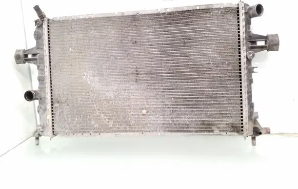 Opel Zafira A Coolant radiator 09158485