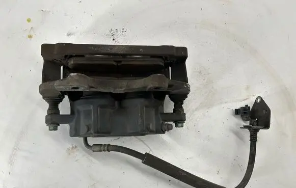 Dodge Charger Front brake caliper 68243631AA P68243631AA S50841176