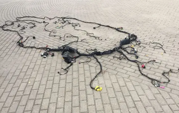 Audi A5 Sportback 8TA Positive wiring loom 