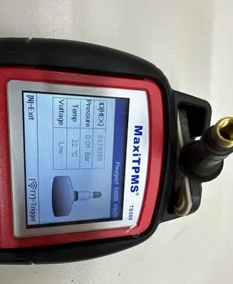 Peugeot 5008 Tire pressure sensor 9811536380 33793E5