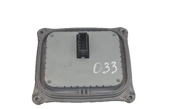 Alfa Romeo Stelvio Xenon control unit/module 147000026900