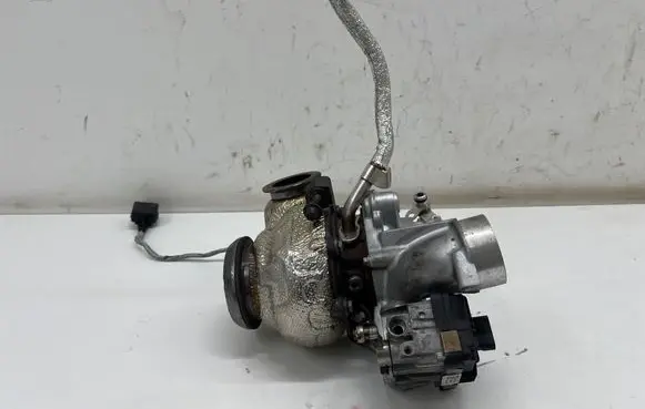 Mercedes-Benz E W213 Turbo A6540904500