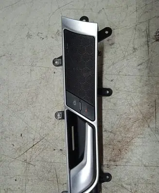 Audi A6 S6 C6 4F Front door interior handle 4F0837019