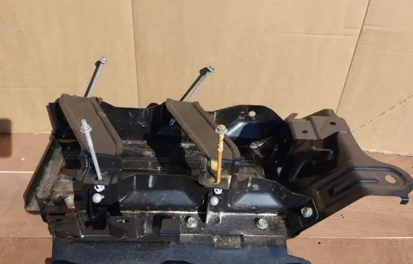 Battery tray