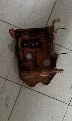 Chevrolet Aveo Battery tray 