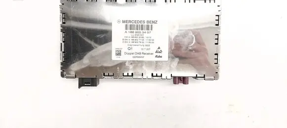 Mercedes-Benz E W212 HiFi Audio sound control unit A1669003407