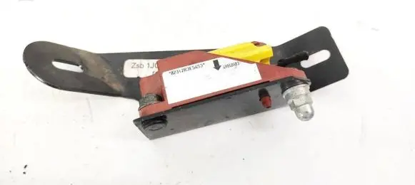Volkswagen Golf IV Airbag deployment crash/impact sensor 1C0909606 5WK42957
