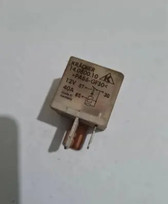 Volkswagen Golf III Other relay 14060010 PA66GF30
