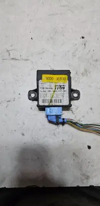 KIA Sorento Power steering control unit/module 956003E600 0580085017087