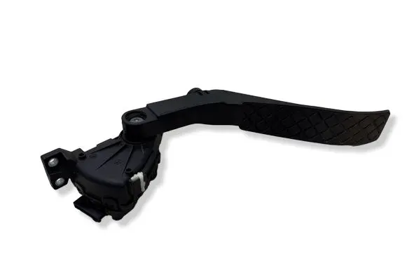 Volkswagen Touareg I Accelerator throttle pedal 7L0723507B