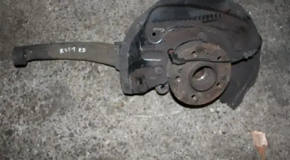 Mercedes-Benz R W251 Front wheel hub